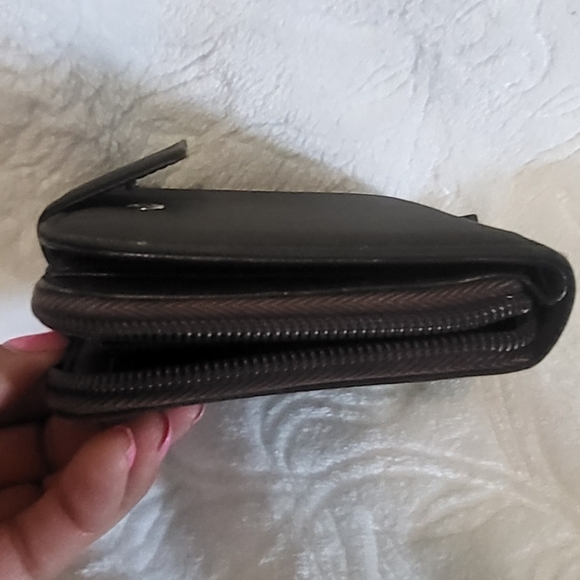 Prada nylon wallet - Picture 5 of 8